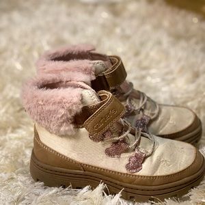 Carter’s girls hiking boots size 13